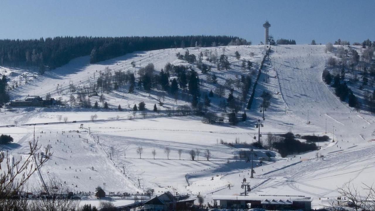 Komfort-Fewo Am Stryckteich Apartment Willingen  Bagian luar foto