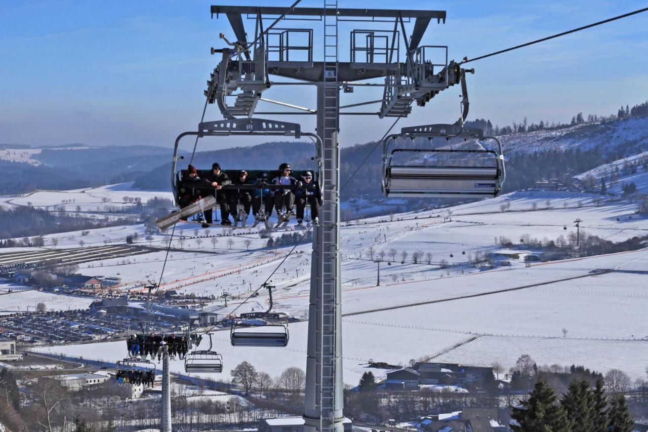 Komfort-Fewo Am Stryckteich Apartment Willingen  Bagian luar foto